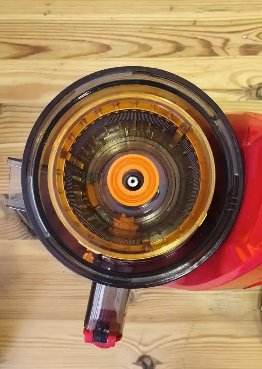 sokovnik-vervita-xxl-crveni-sito-sok