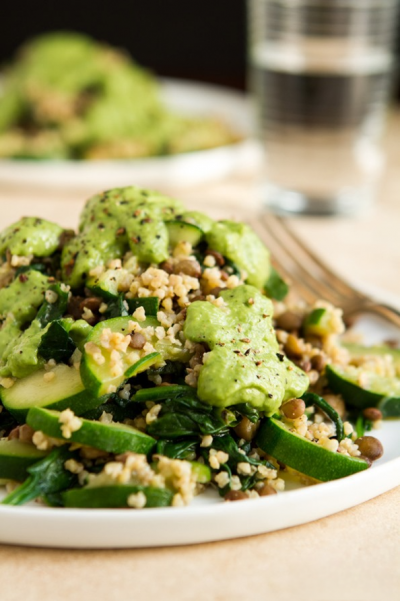 Superzelena pesto zdjela
