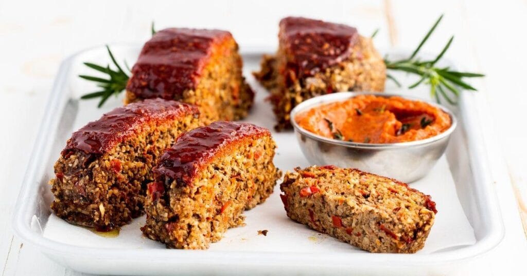 Veganska štruca s gljivama i umakom od rajčica - VerVita