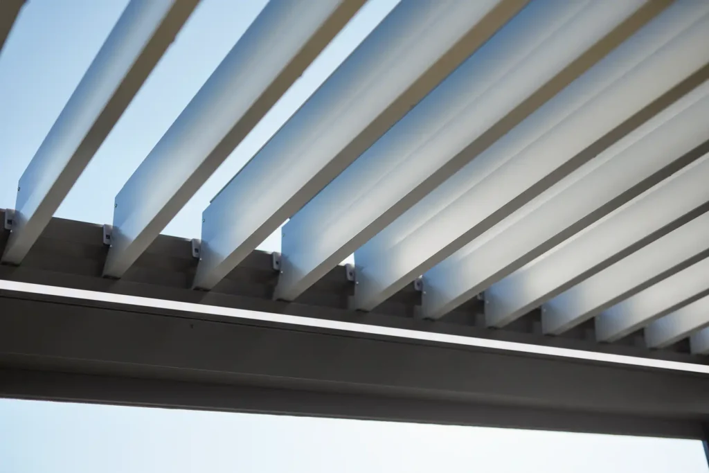 biohort pergola, otvorene žaluzine